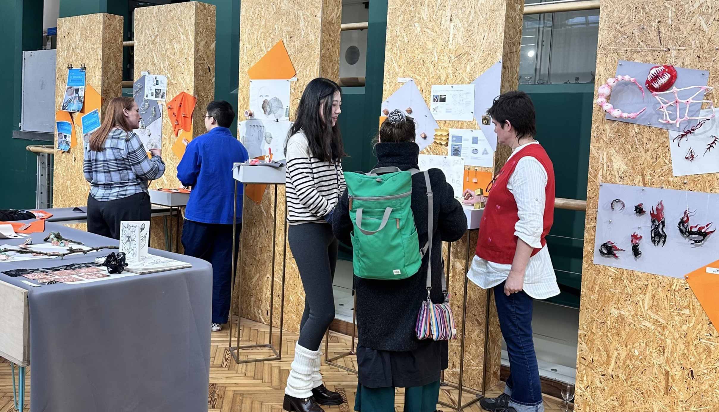 MA-Jewellery-exhibition