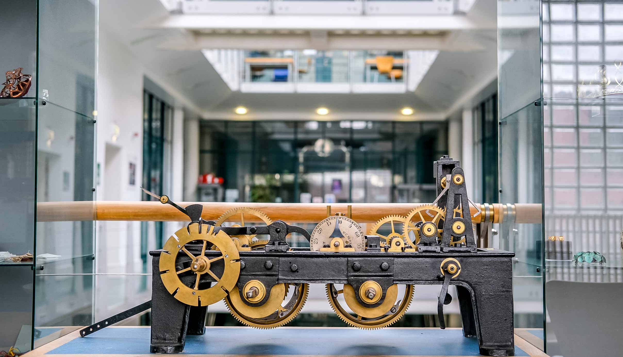 School-of-Jewellery-building-tour