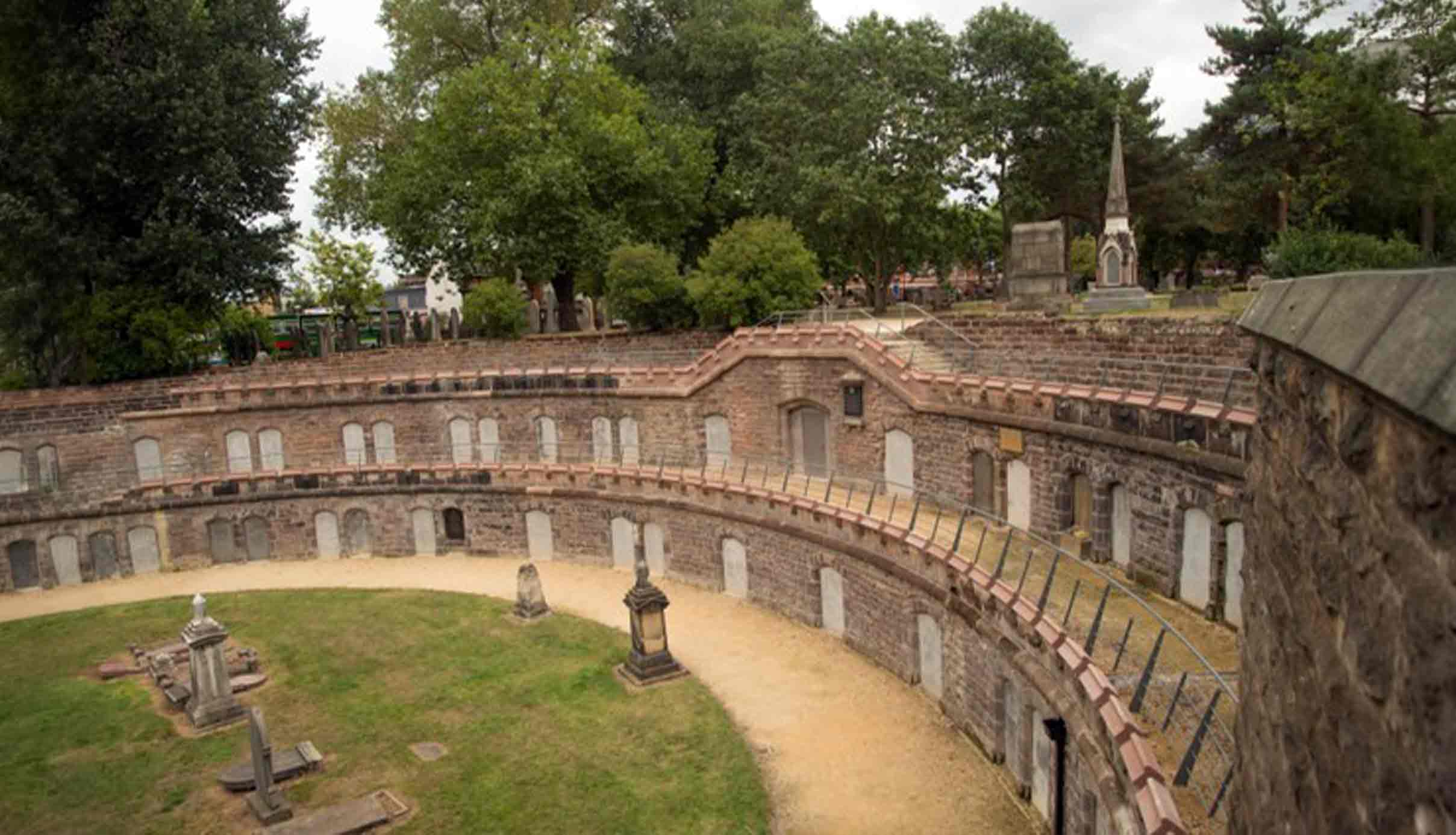 catacomb-tour
